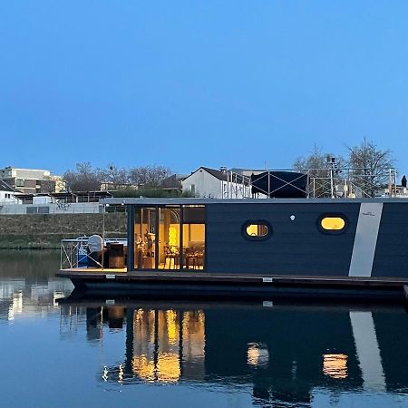 Hausboot Lore Duisburg Luaran gambar
