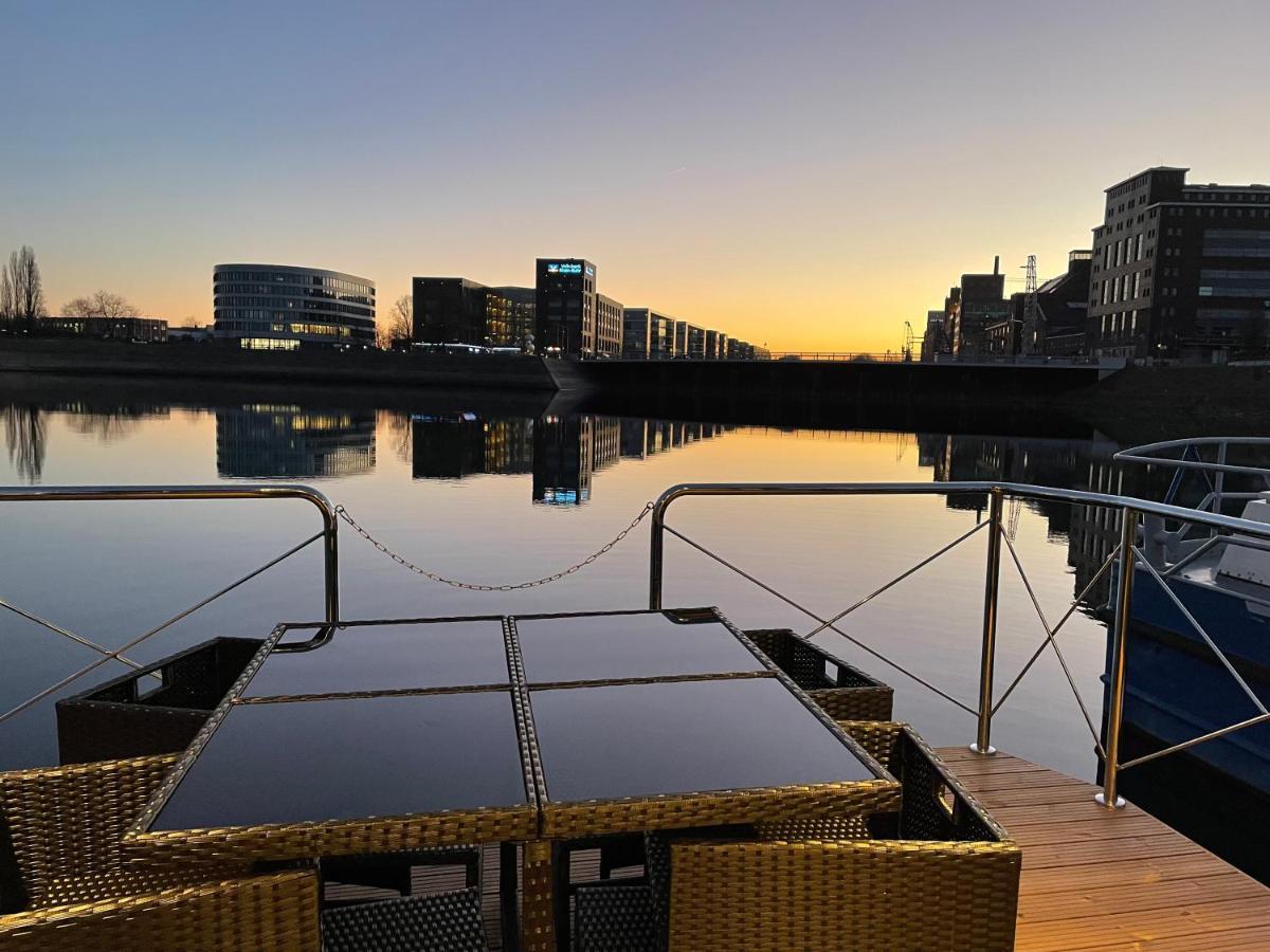 Hausboot Lore Duisburg Luaran gambar